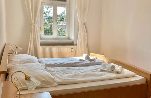 Geidorf Apartment | Downtown Chic Apartment Graz - Top 8 self check-in