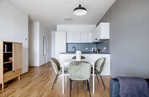 Erdberg Apartment | Dreamy Landstraße 1BR w/Pool, Playground & Gym, nr Shops, by Blueground