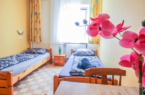 Rudolfsheim-Funfhaus Apartment | Economic Studio 2P BS
