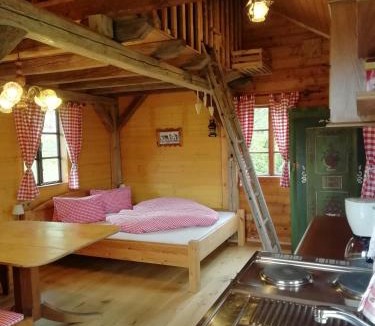 Wolfsbach House | Eichberghütte im Grünen