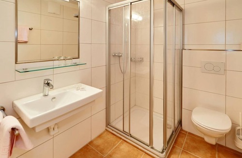 Eben im Pongau House | Einzelzimmer mit Du, WC, TV, Tel. - Hotel-restaurant Schwaiger
