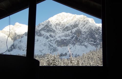 Muehlbach Am Hochkoenig Ski Chalet | Escape everyday life - com to the Kniegut!