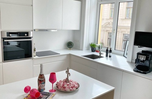 Mariahilf Apartment | Exceptional design loft directly on Mariahilfer Strasse i
