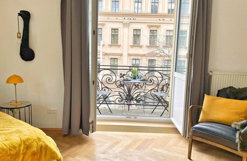 Mariahilf Apartment | Exceptional design loft directly on Mariahilfer Strasse i