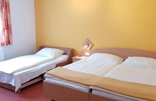 Sankt Kathrein am Hauenstein House | Family room - Gasthof - Pension Roseggerhof