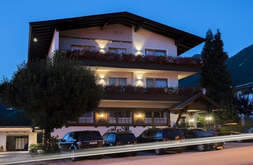 Reith im Alpbachtal Apartment | Familiensuite Tirol - Angerer Alpine Suiten & Familienappartements