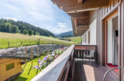 Radstadt Apartment | Family Room 1 at Gästehaus Elisabeth with Mountain View, Shared Pool and Wi-Fi
