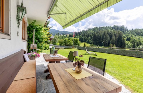 Radstadt Apartment | Family Room 1 at Gästehaus Elisabeth with Mountain View, Shared Pool and Wi-Fi