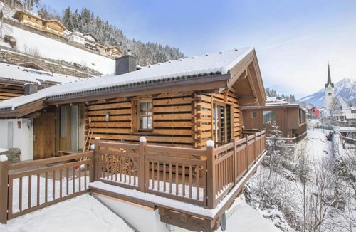 Wald im Pinzgau House | Family Ski Chalet with Views