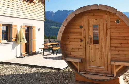 Weisspriach Bed & Breakfast | Family time with sauna barrel and Schaffelbad - Chalet village Fanningberg