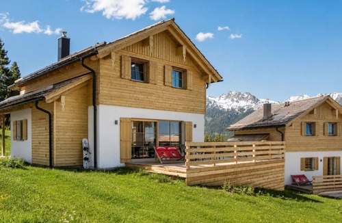 Weisspriach Bed & Breakfast | Family time with sauna barrel and Schaffelbad - Chalet village Fanningberg