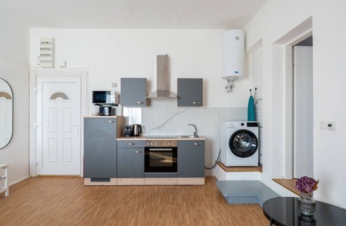 Klosterneuburg Apartment | FarawayHomes Studio Klosterneuburg #9