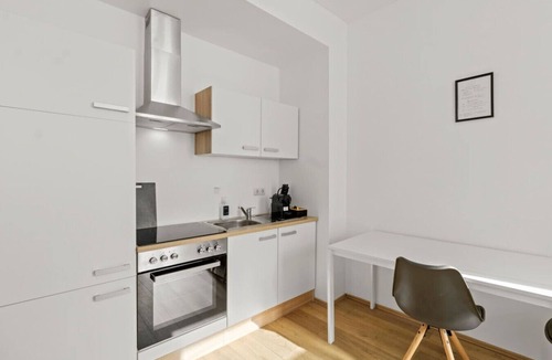 Rudolfsheim-Funfhaus Apartment | FarawayHomes Studio Vienna #5