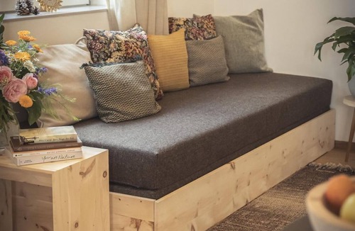 Stubenberg Apartment | "Federweiß" Vacation Rental - Ebner Apartments