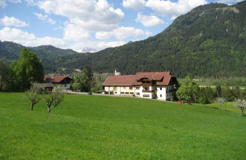 Weissbriach Apartment | Ferienhaus Enzi