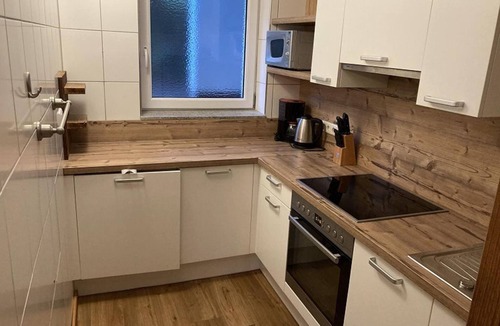 Rossleithen House | Ferienwohnung, Bad, WC, Küche, Balkon - Ferienhotel Gut Enghagen