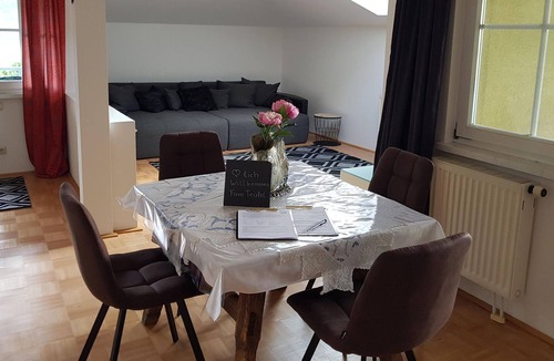 Sattendorf Apartment | Ferienwohnung mit Balkon Top 10 - Ferienwohnungen Karasek