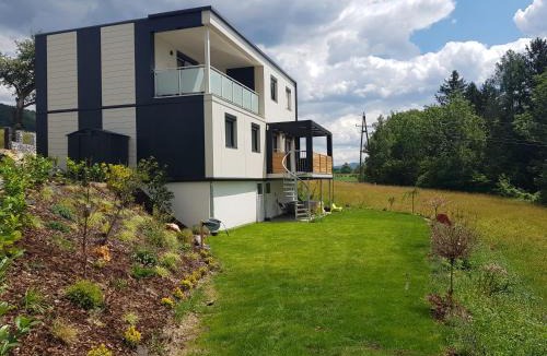 Thannhausen Apartment | Ferienwohnung Weizblick