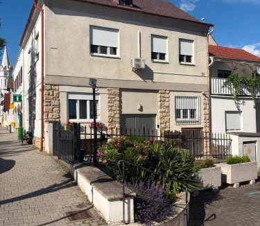 Morbisch am See Apartment | Ferienwohnung Zum alten Postamt