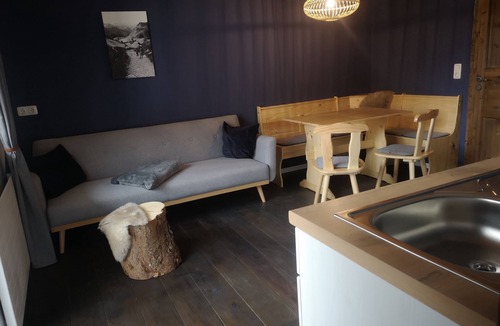 Bichlbach Apartment | Ferienwohnungen Haus Almrausch - Bergsee