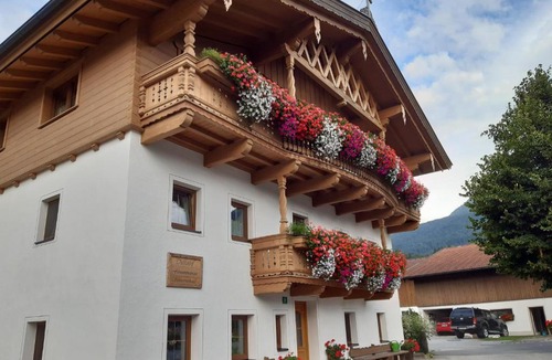 Ebbs Apartment | Ferienwohnungen Tischlerhof
