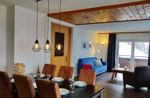 Pragraten Apartment | FeWo Grossvenediger - Ferienhaus Enzian