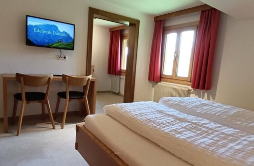 Damuels House | Furka vacation apartment - Pension Edelweiss Bischof KG