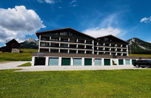 Bad Aussee Apartment | GAMSBLICK - Traumhaftes Bergpanorama, Parkplatz & Pool