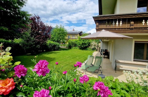 Altossiach House | Garden Oasis family suite: ground floor with garden & private beach,cabin, jetty