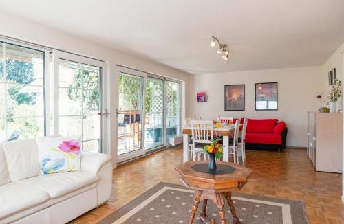 Altach Apartment | Gardenia-Altach, 2-4 P, Küche, Garten, Terrasse, Parkplatz, Wifi, Ski Stellplatz