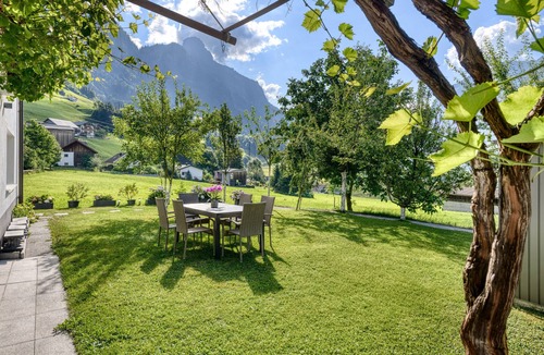 Ausserbraz Apartment | Gartenferienwohnung Arlberg