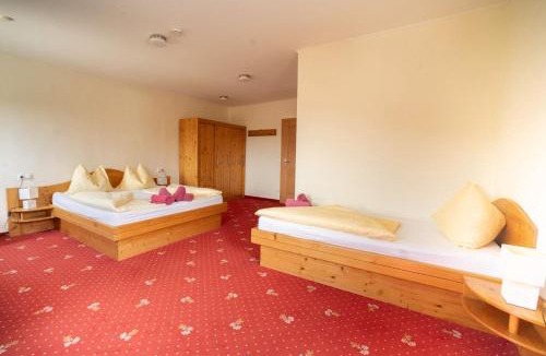 Oberaichwald Hotel | Gasthof zur Post Zenz am Faaker See