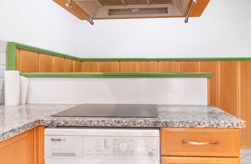 Grinzing Villa | Gorgeous Room in Shared Villa w/Free Parking