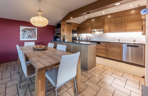 Wildhaus Apartment | Grosszügige Dachwohnung mit Sauna und Blick auf die Churfirsten