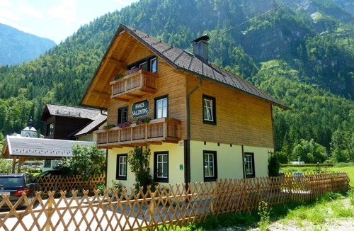 Hallstatt Apartment | Haus Salzberg
