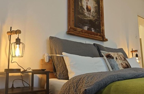 Obertressen Apartment | Haus Schatzl - 2 Apartments 50 oder 95 m2, Gartenbereich und Baden im Fluss