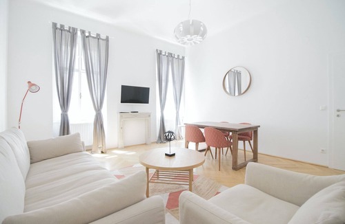 Innere Stadt Apartment | HeyMi Apartments Stephansdom