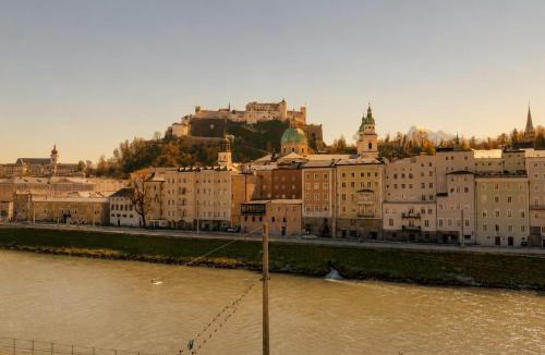 Altstadt Apartment | Historic penthouse loft with fortress view