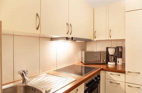Ischgl Apartment | Holiday Apartment "Alpenflora 1" with Mountain View, Balcony & Wi-Fi