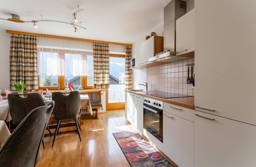 Lengdorf Apartment | Holiday apartment in Pinzgau with garden