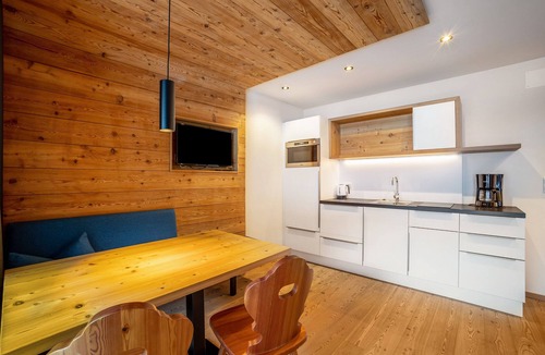San Giacomo Apartment | Holiday Apartment "Stoana 3-4" with Relaxing Wellness Area