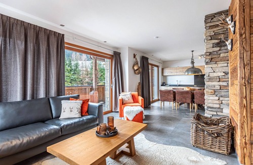 Rain Apartment | Holiday Apartment "Mountain Lodge Leogang - Top4" with Mountain View, Balcony & Wi-Fi