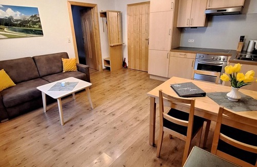 Rossleithen House | Holiday apartment "Seespitz"/1 bedroom/shower, WC - baby and children's farm Riegler