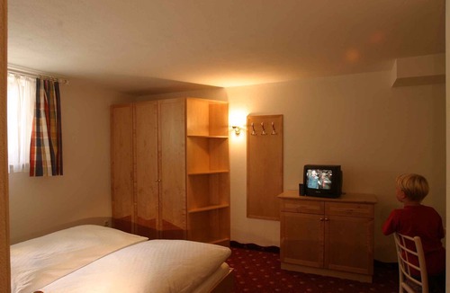 Oberkrimml Apartment | Holiday apartment with balcony in quiet surroundings