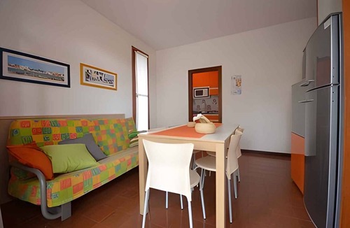Bibione Lido dei Pini Apartment | Holiday apartment with air conditioning, terrace and garden