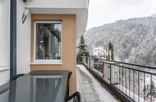 Sankt Johann im Pongau Apartment | Holiday flat 'Apartment Berger' with mountain view, communal garden and WLAN