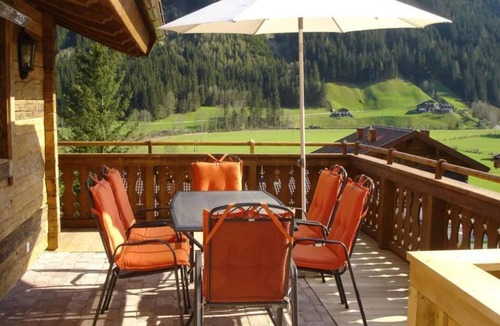 Wald im Pinzgau House | Holiday Home near Zillertal Arena