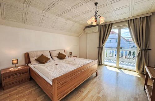 Morbisch am See House | Holiday Home Großmutters Ferienhaus by Interhome