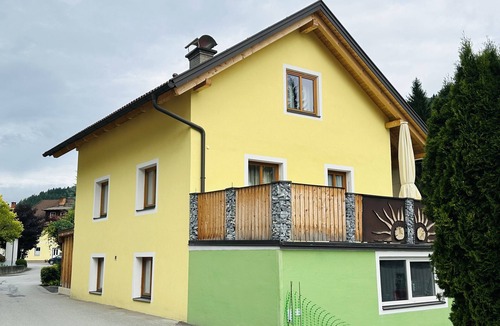 Stadl an der Mur House | Holiday Home 'Ma-inz.eu' with Mountain View, Private Terrace & Wi-Fi