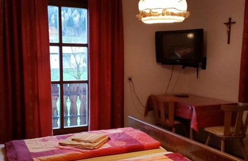 Sankt Lorenz Apartment | Holiday room 3 - Seepension & Apartment house campsite Nussbaumer